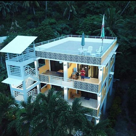 The Blue Pagong Aparthotel ปูแอร์โตกาเลรา ภายนอก รูปภาพ