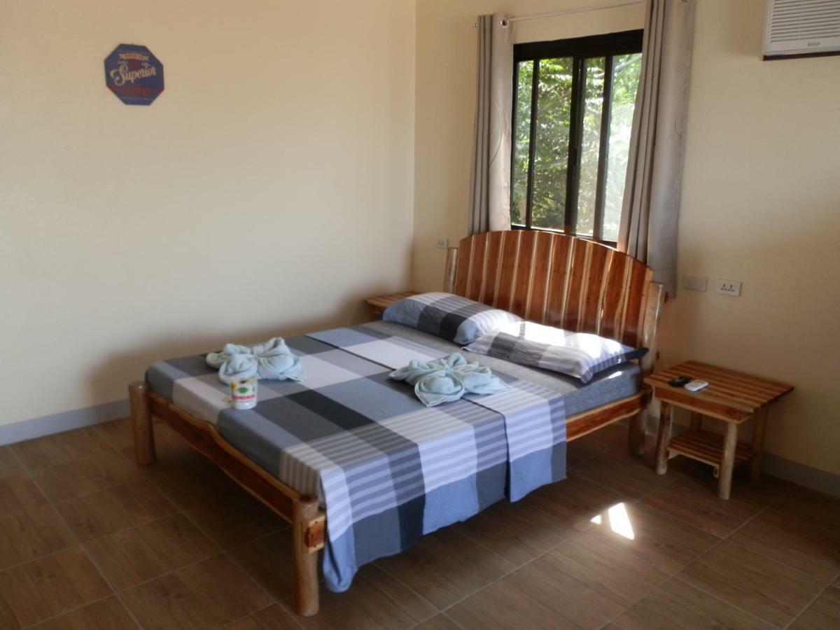 The Blue Pagong Aparthotel ปูแอร์โตกาเลรา ภายนอก รูปภาพ